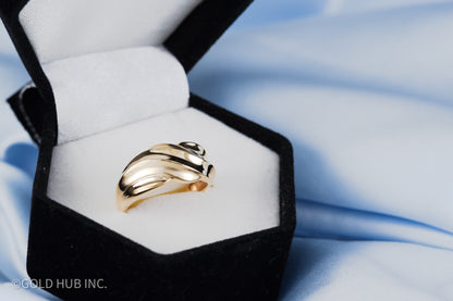 10 K. Gold Designer Swirl Ring