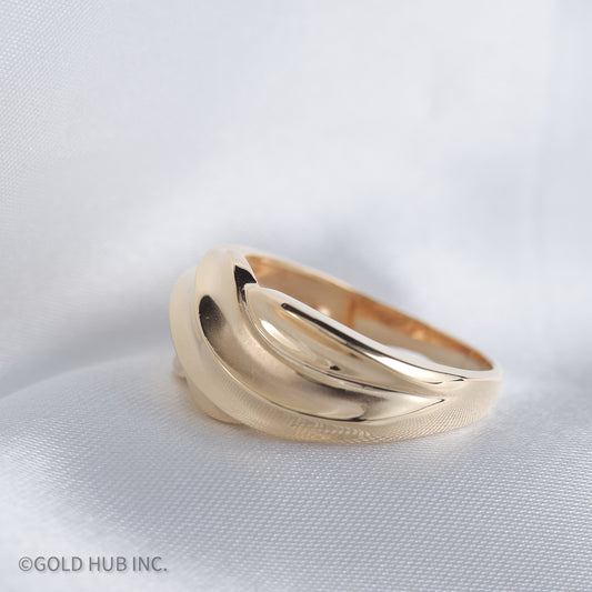 10 K. Gold Designer Swirl Ring