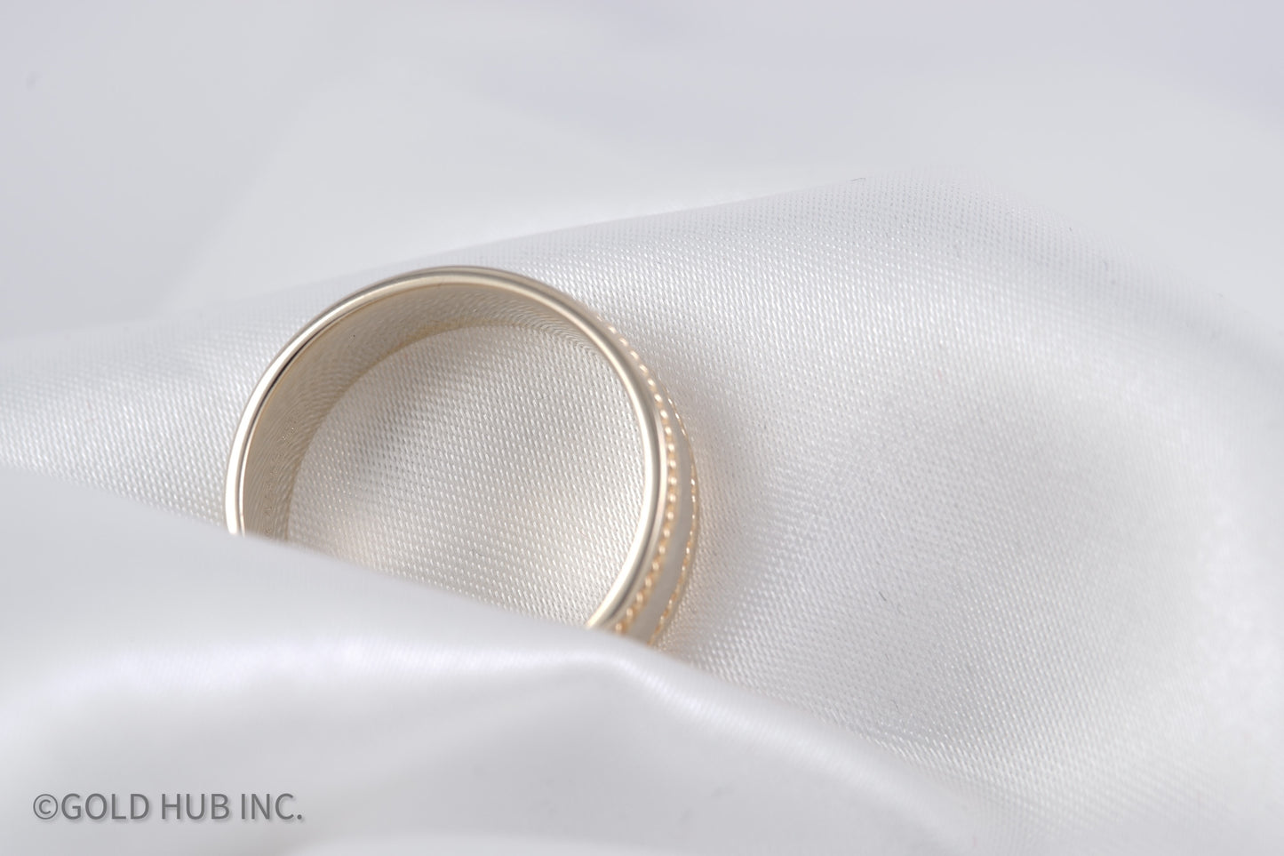 Exclusive 14K Gold Hammered Inlay Wedding Band with Rope Edging