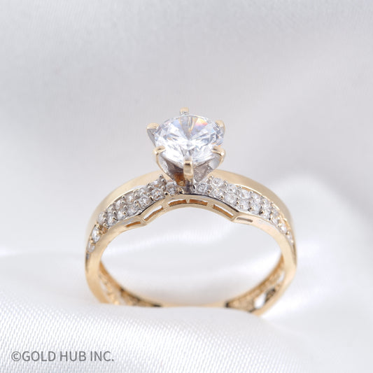 18K Gold Ring With Classic Six Prong Curved Band Setting